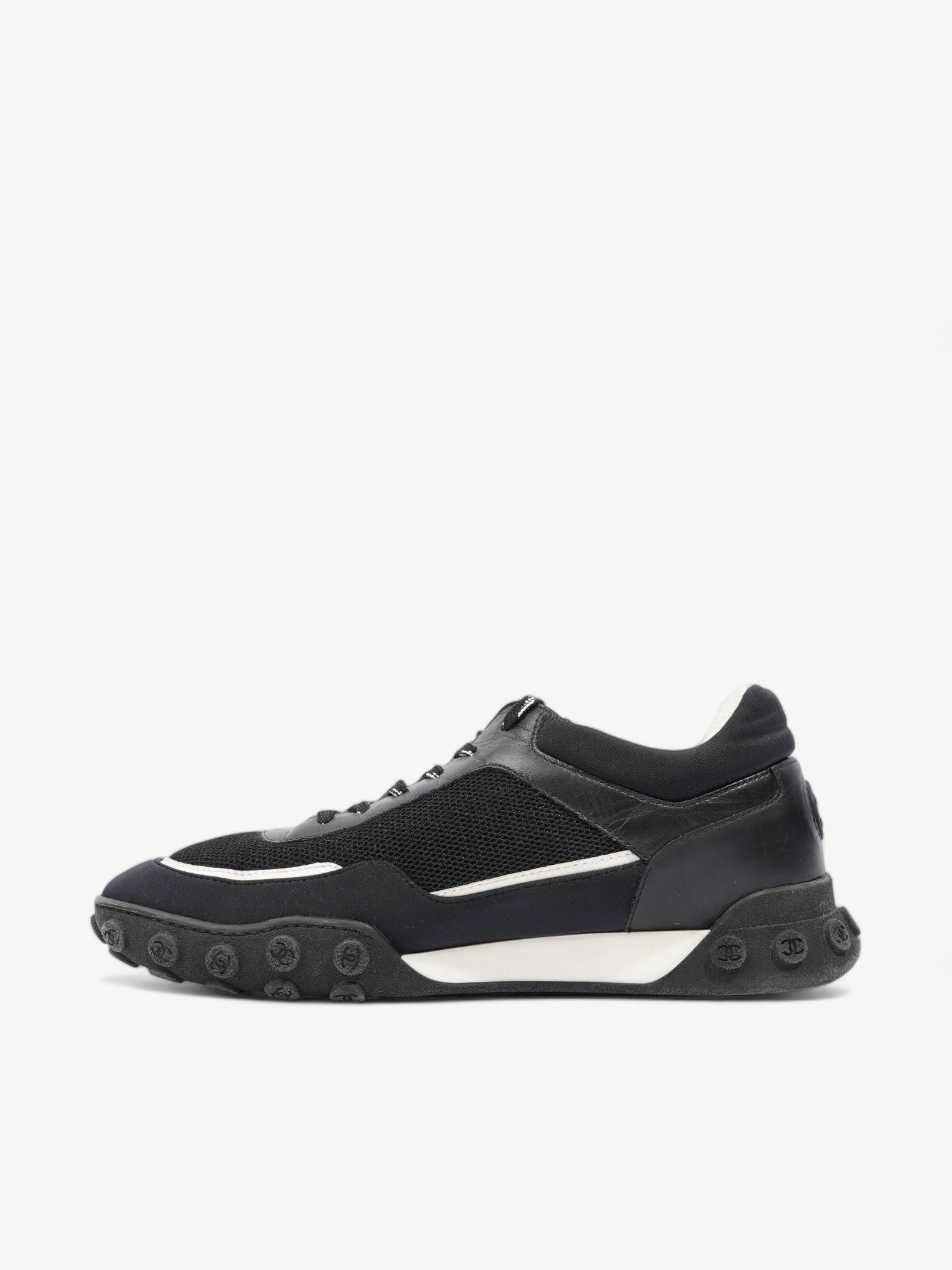 Chanel Low Top Sneaker Black / Navy Mesh EU 43 UK 9