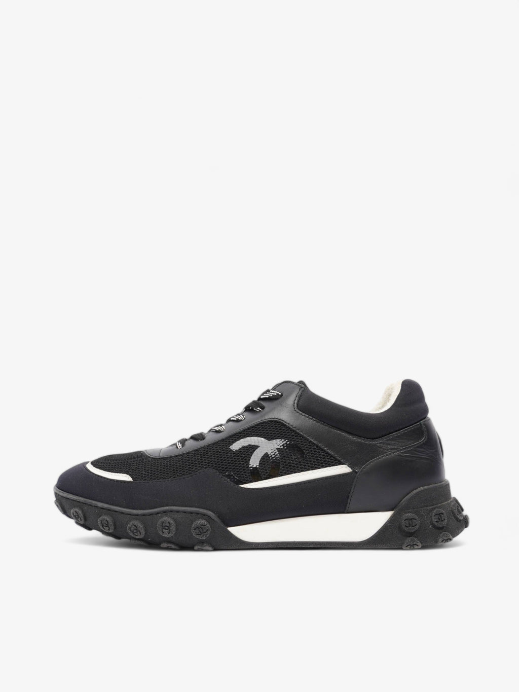 Chanel Low Top Sneaker Black / Navy Mesh EU 43 UK 9