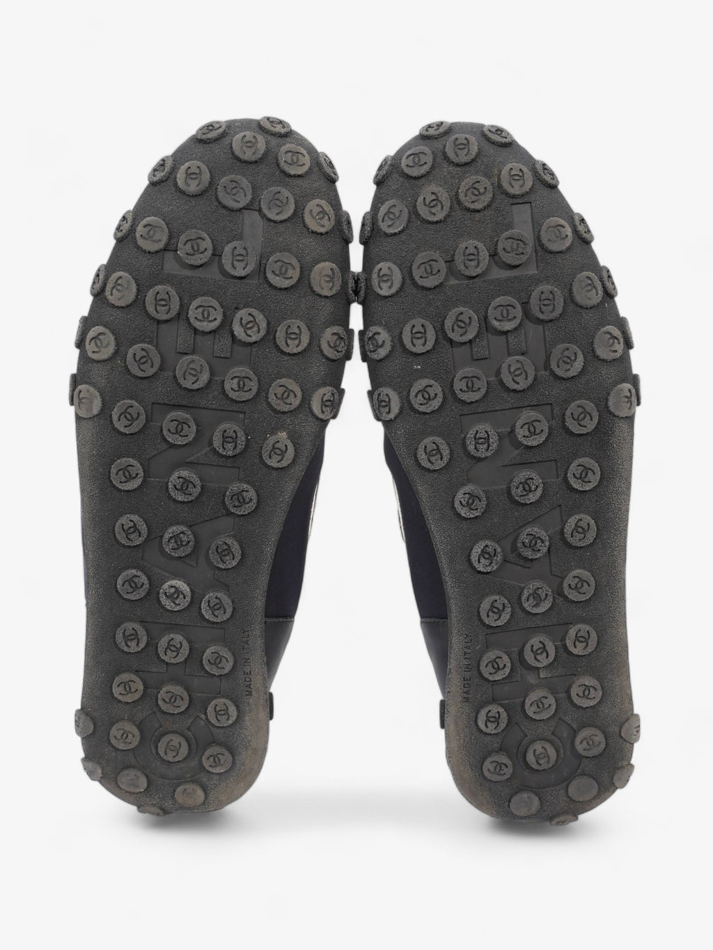 Chanel Low Top Sneaker Black / Navy Mesh EU 43 UK 9