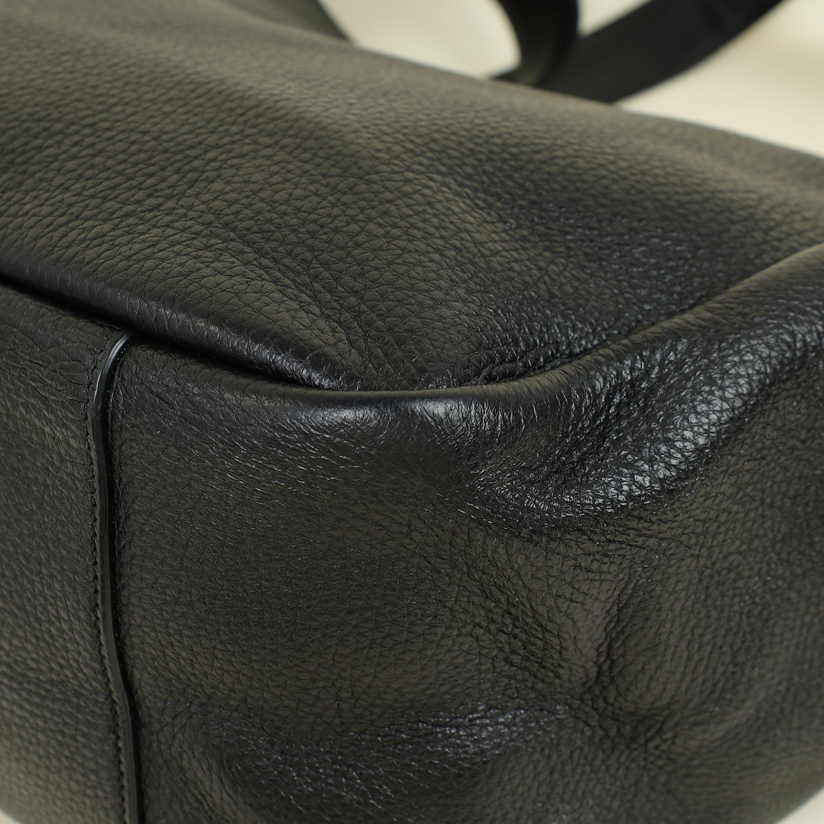 YSL Black Le 5 à 7 Bea Tote Bag