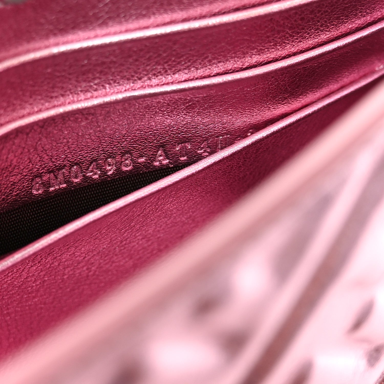 Metallic Nappa Matisse FF Embossed Wallet On Chain Rosa