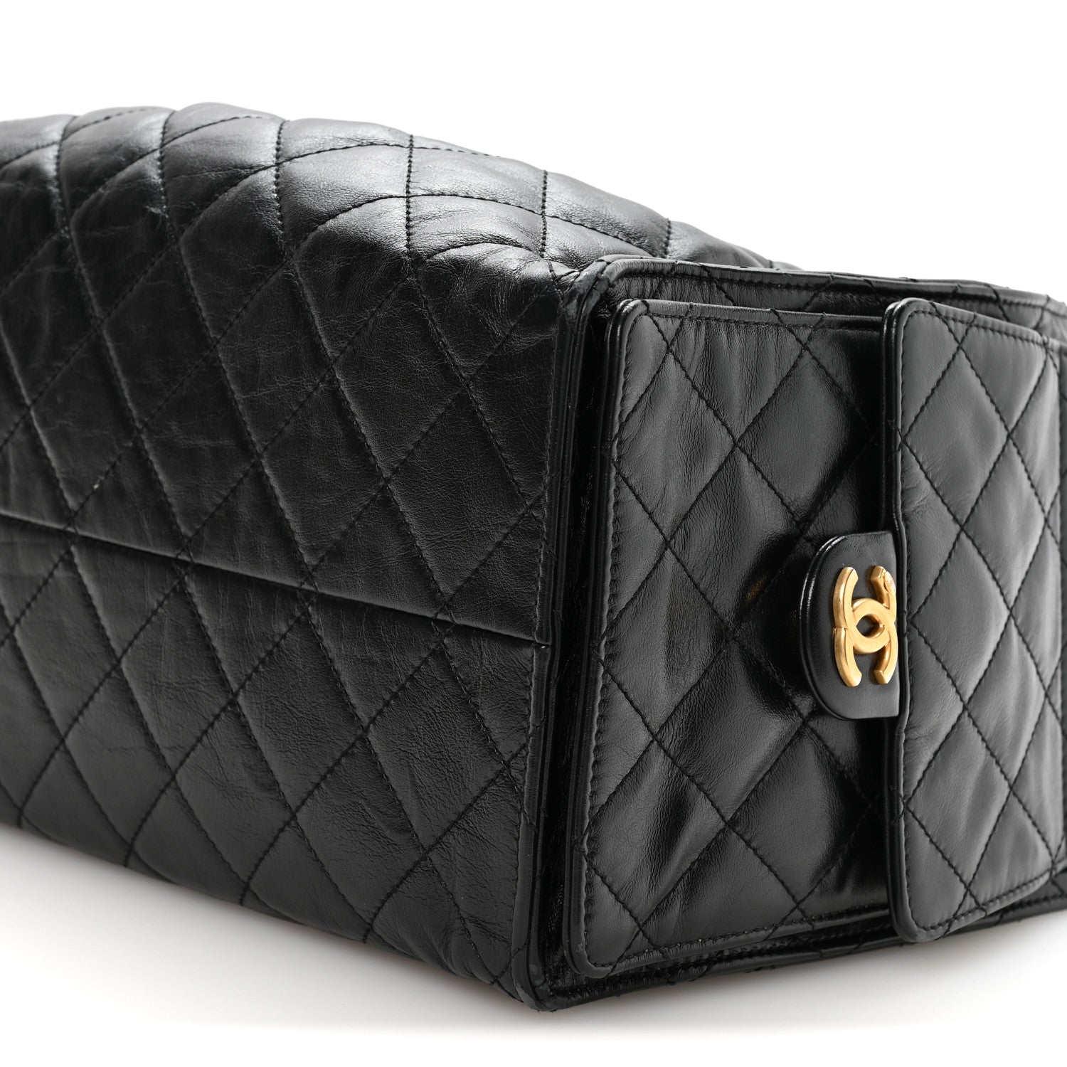 Shiny Crumpled Calfskin Quilted Medium Chanel 25 Handbag Black