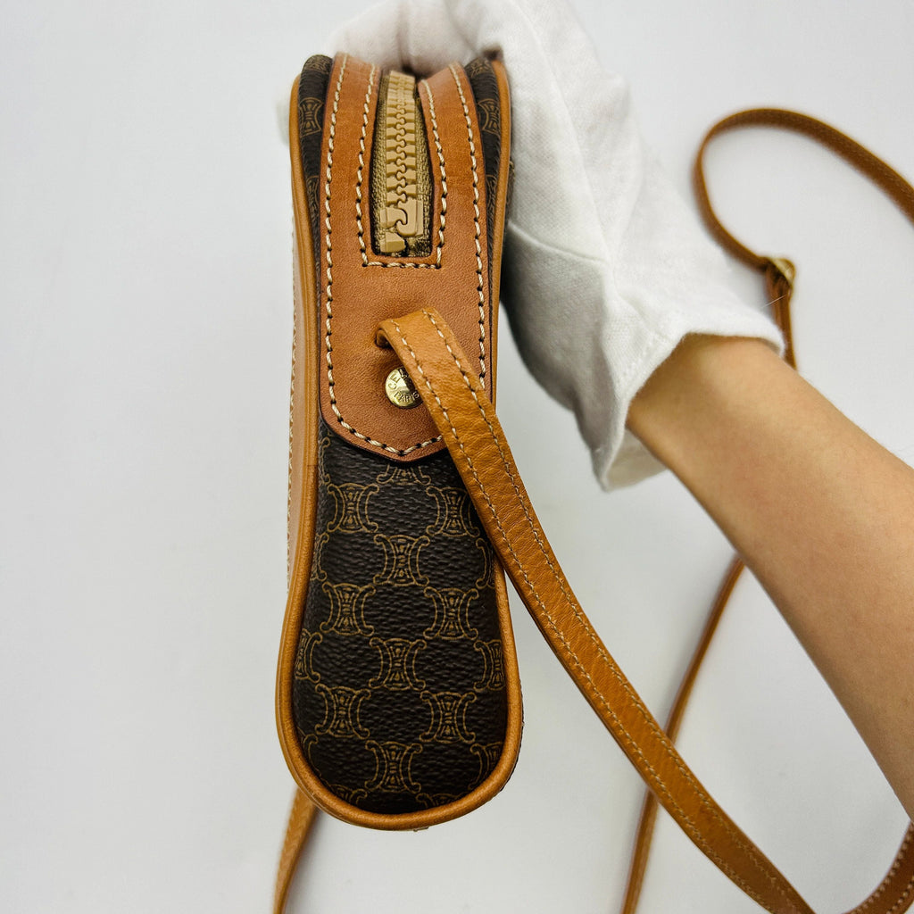 CELINE Macadam Blason Front zipper Crossbody Shoulder bag WD228493