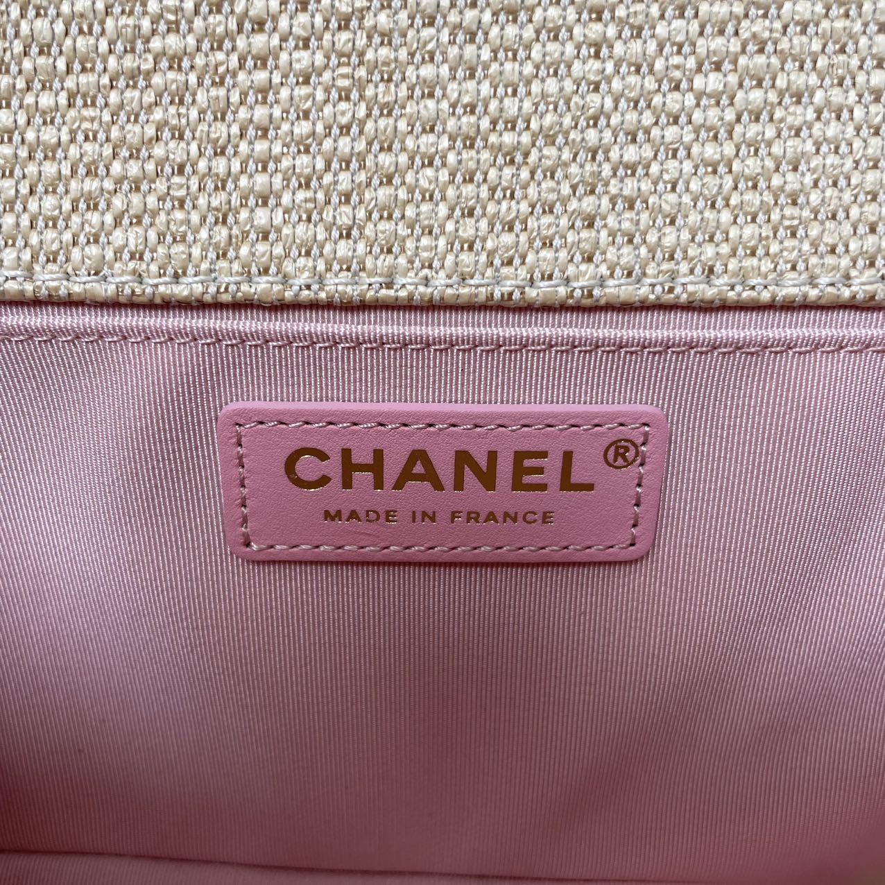 Chanel Medium Boy Flap Chevron Raffia & Leather Pink 2018