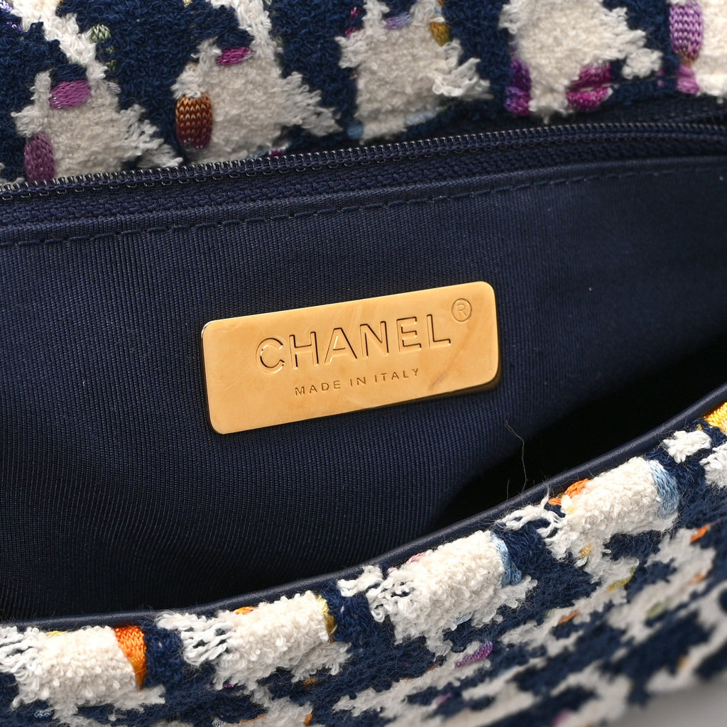 Tweed Quilted Medium Chanel 19 Flap Ecru Navy Blue Multicolor