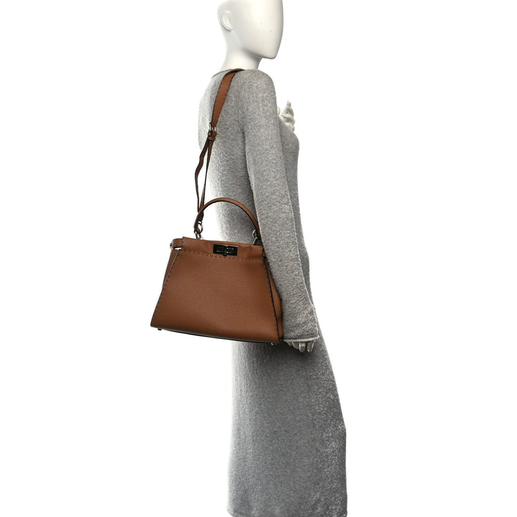 Cuoio Romano Selleria Bi-Color Medium Peekaboo Iconic Satchel Mou Deserto