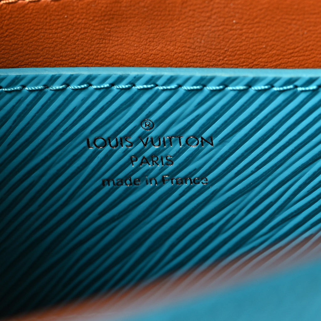 Epi Twist Shoulder Bag MM Turquoise
