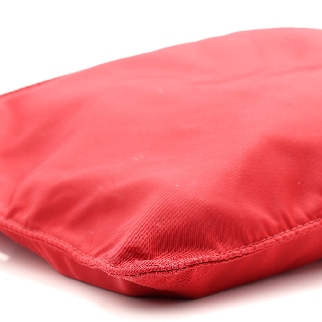 Nylon Vela Saffiano Flat Messenger Bag Rosso