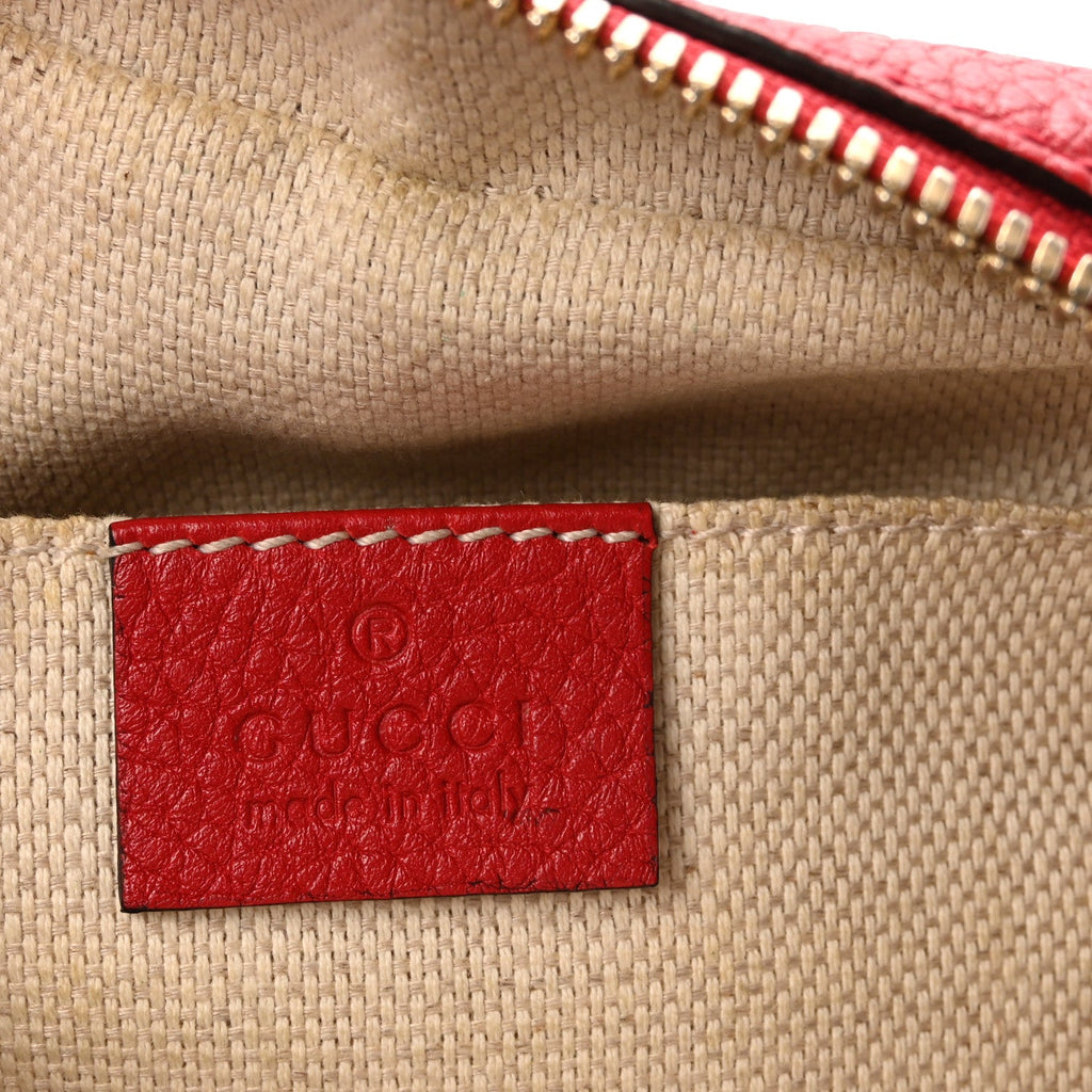 Pebbled Calfskin Small Soho Disco Bag Vibrant Red