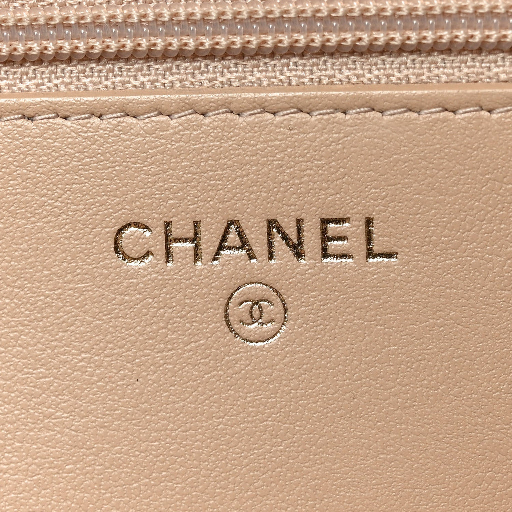 Caviar Quilted CC Filigree Wallet On Chain WOC Beige Black