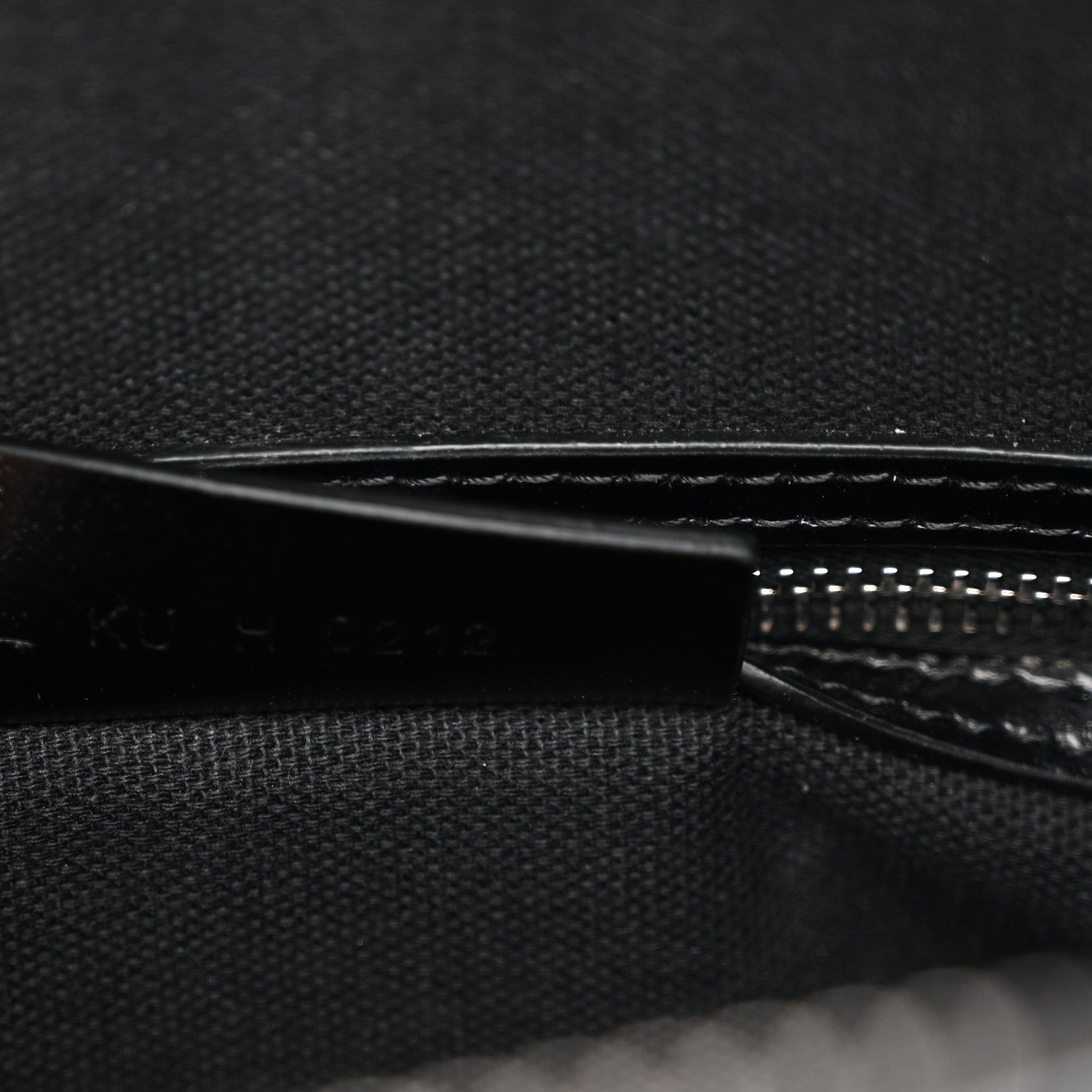 Shiny Lord Calfskin Small Antigona Black