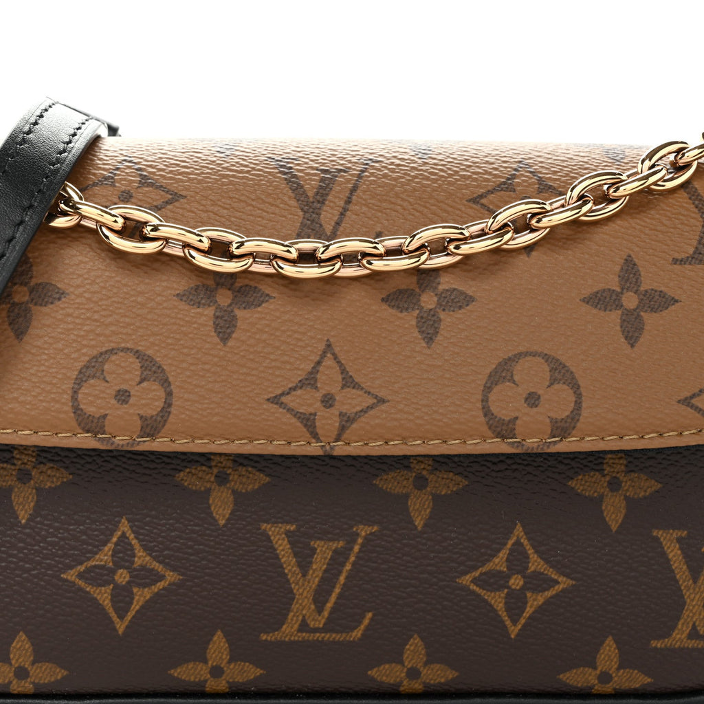 Reverse Monogram Ivy Wallet On Chain