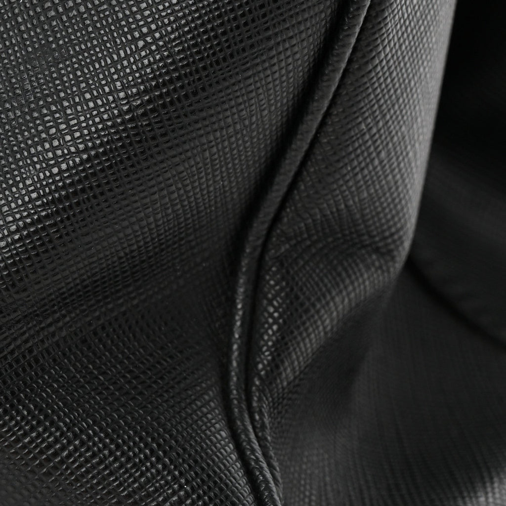 Saffiano Medium Galleria Double Zip Tote Black