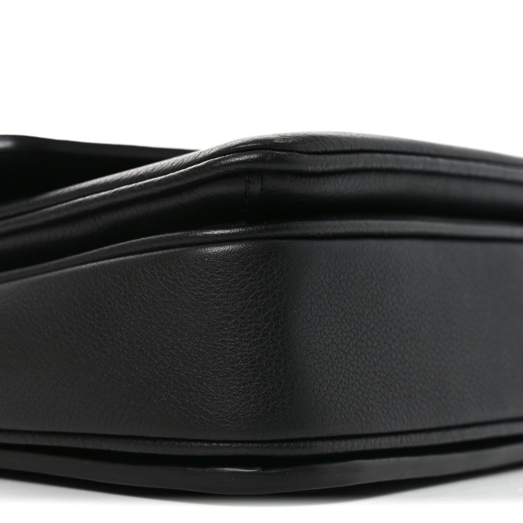 Grained Calfskin Lockme Oxford Black