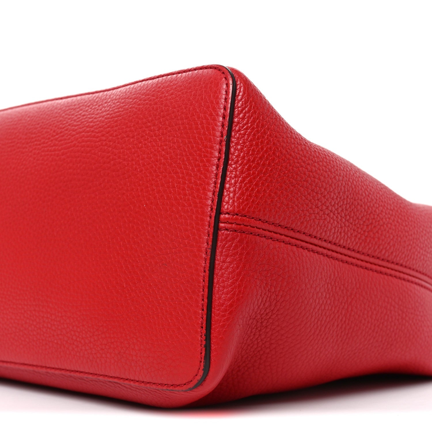 Pebbled Calfskin Large Soho Hobo Tabasco Red