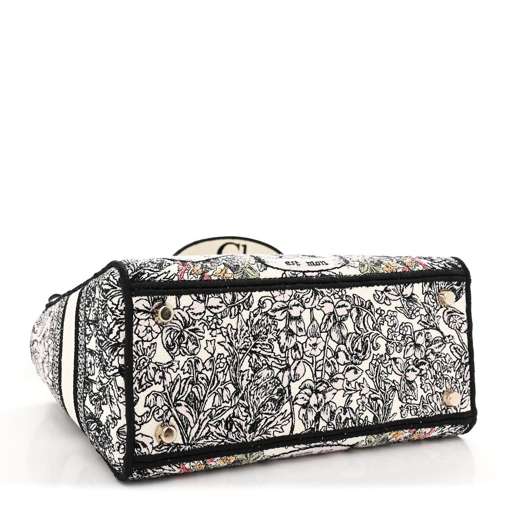 Canvas Around the World Embroidered Medium Lady D-Lite White Multicolor