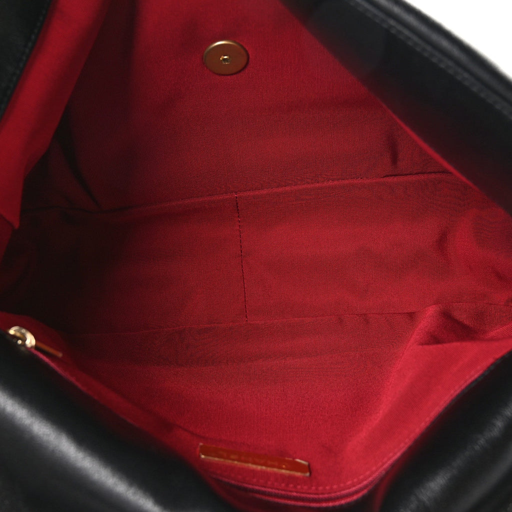 Lambskin Quilted Maxi Chanel 19 Flap Black