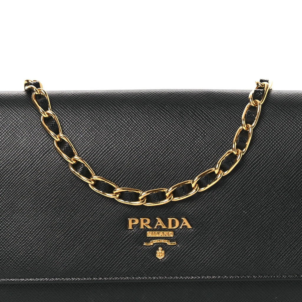 Saffiano Metal Oro Chain Wallet Black