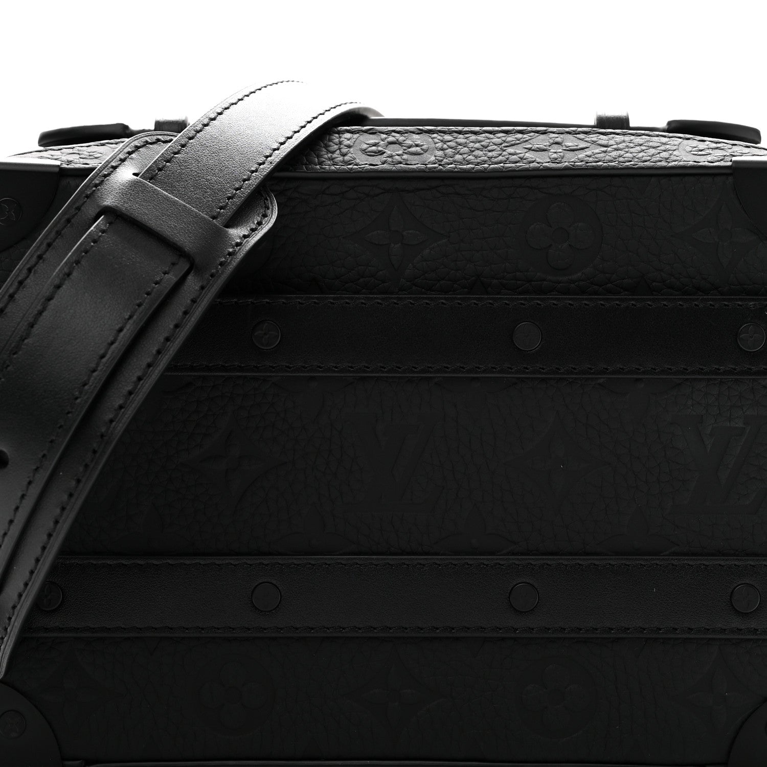 Taurillon Monogram Soft Trunk Black