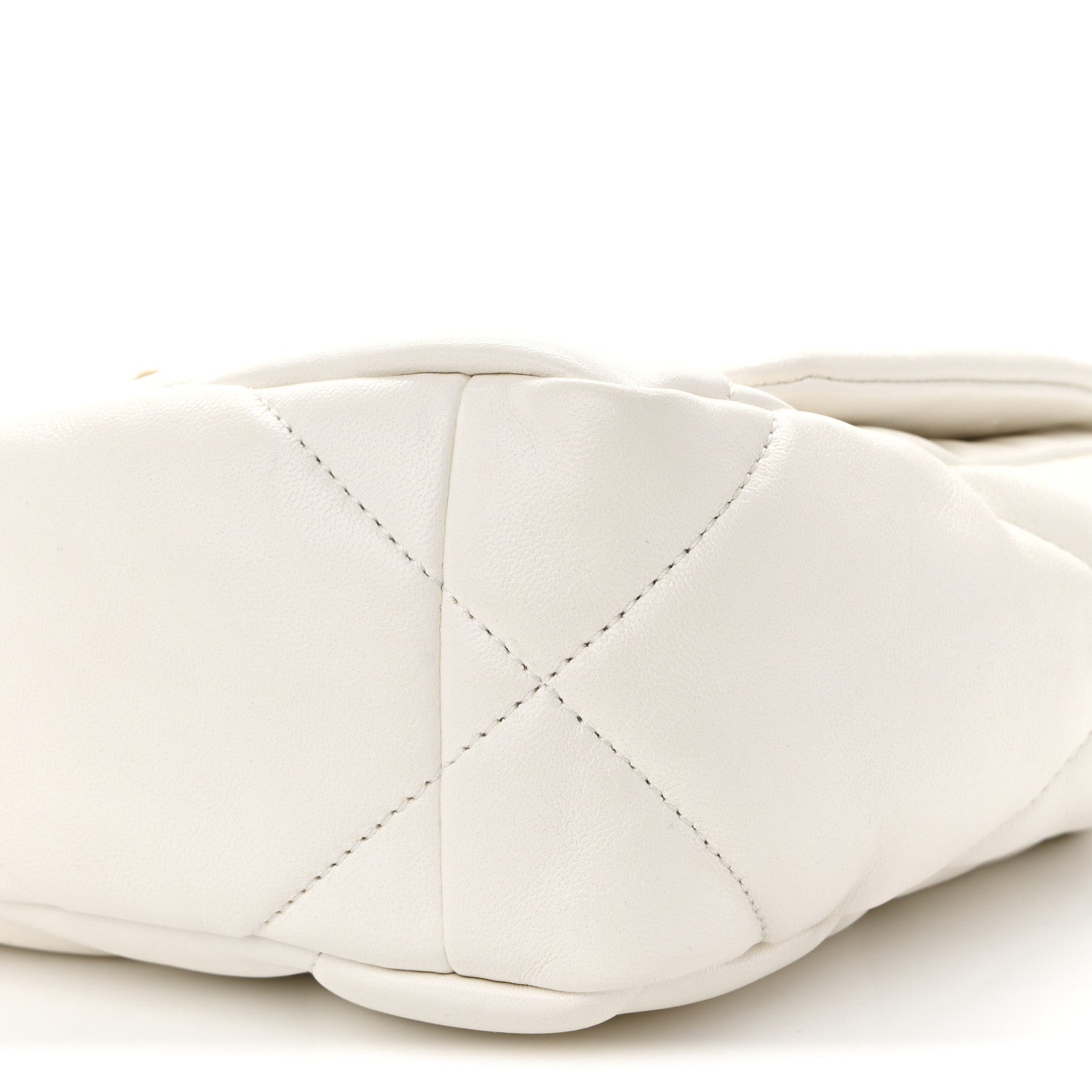 Lambskin Quilted Medium Chanel 19 Flap White