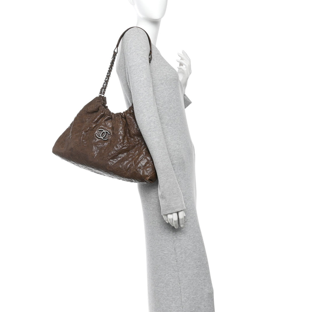 Distressed Glazed Caviar Quilted Large Elastic Tote Brown
