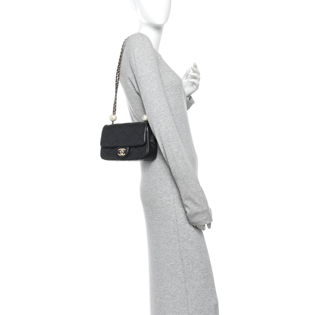 Lambskin Quilted Pearl Small Flap Black