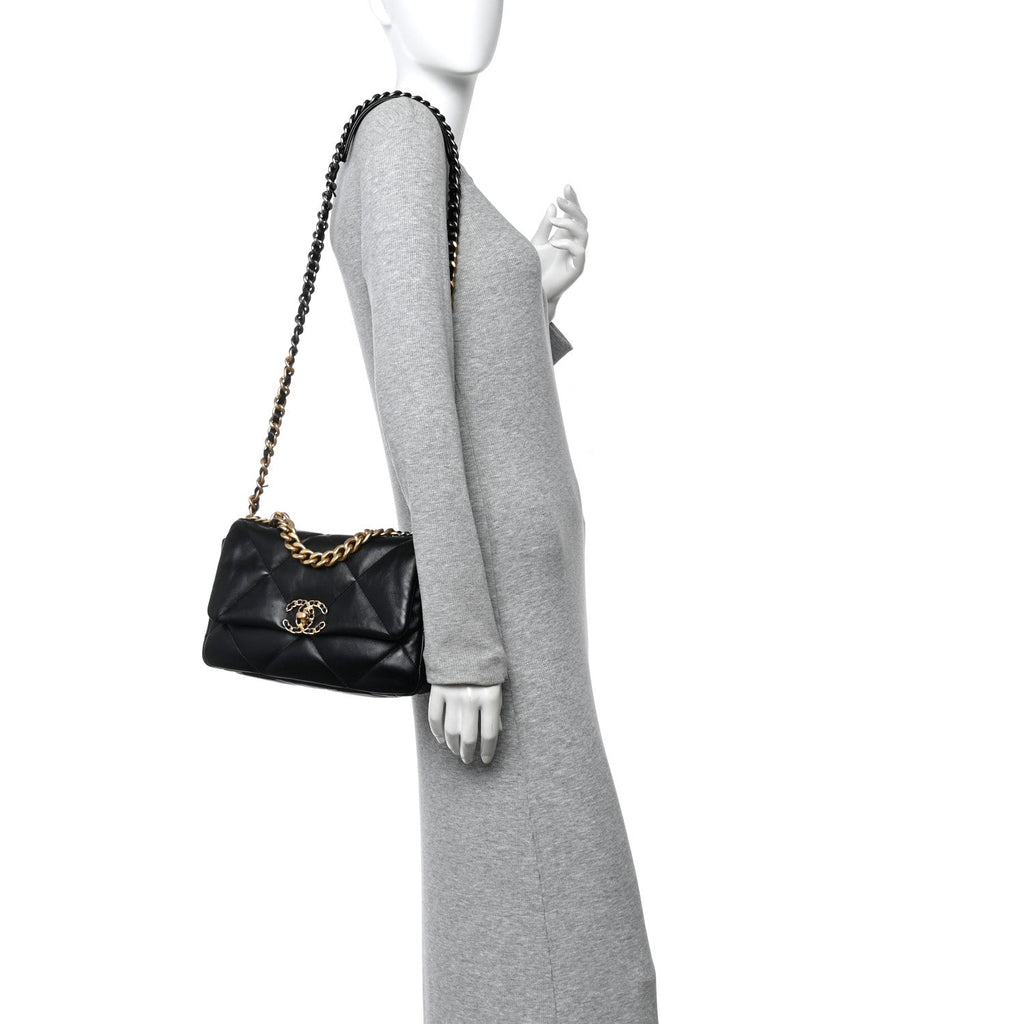 Lambskin Quilted Medium Chanel 19 Flap Black