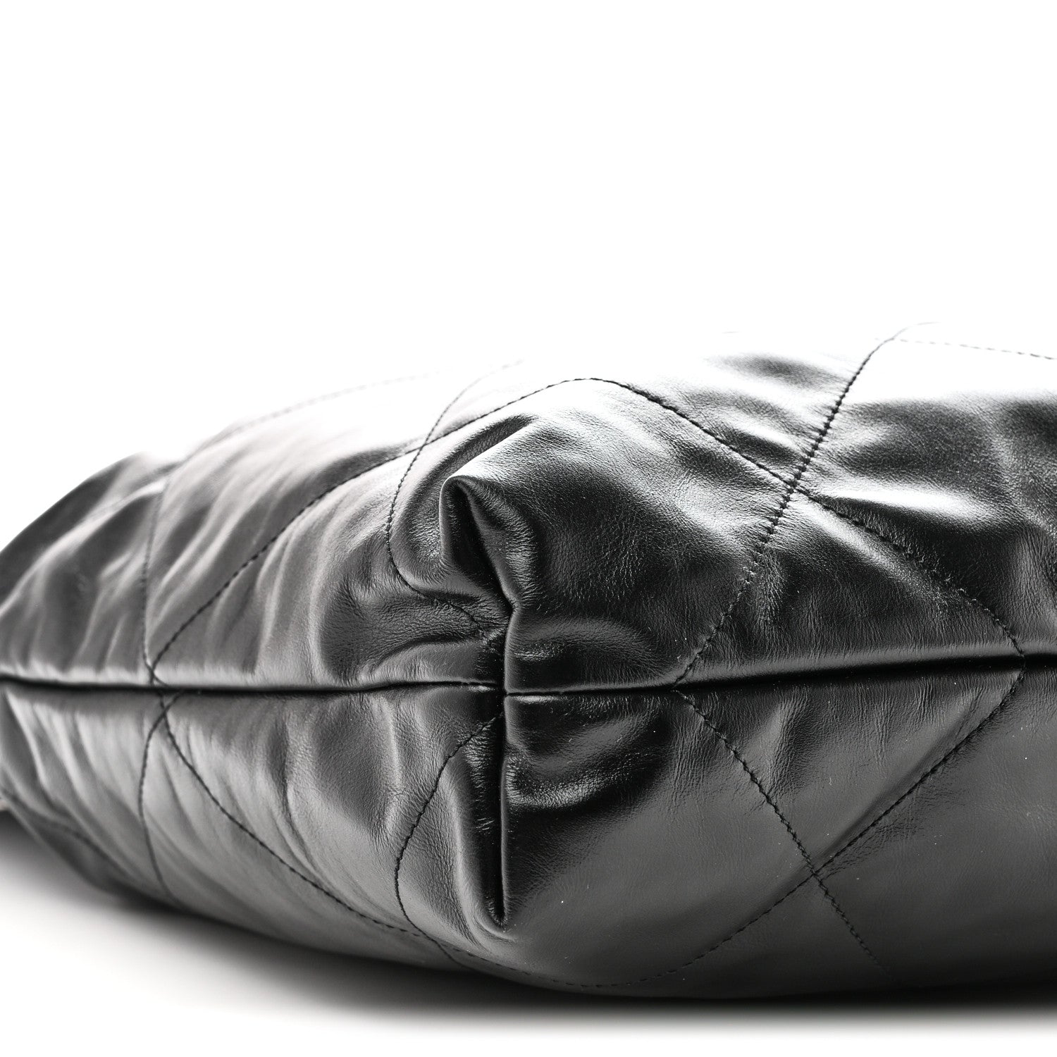 Shiny Calfskin Quilted Chanel 22 So Black