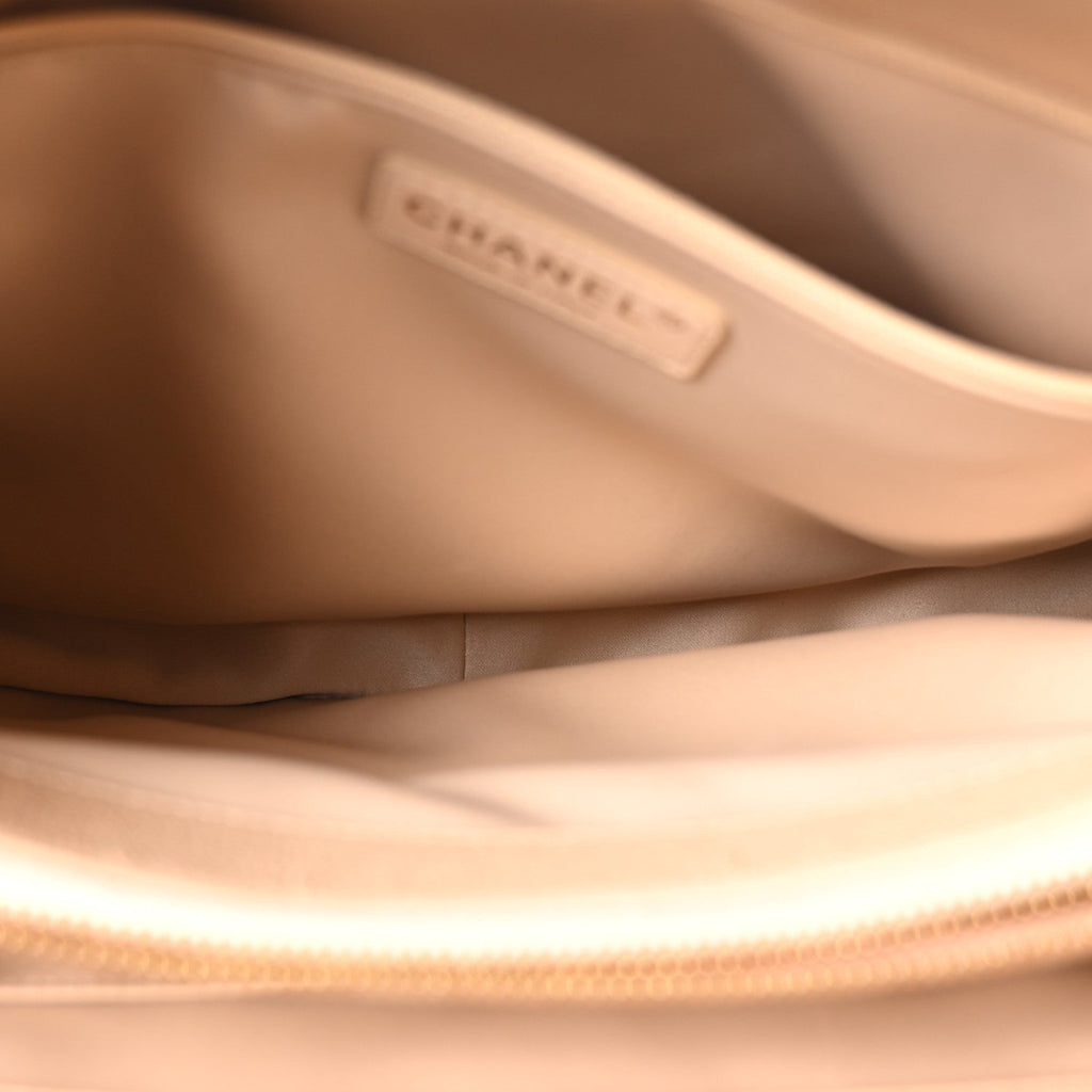 Caviar Quilted Grand Shopping Tote GST Beige Clair