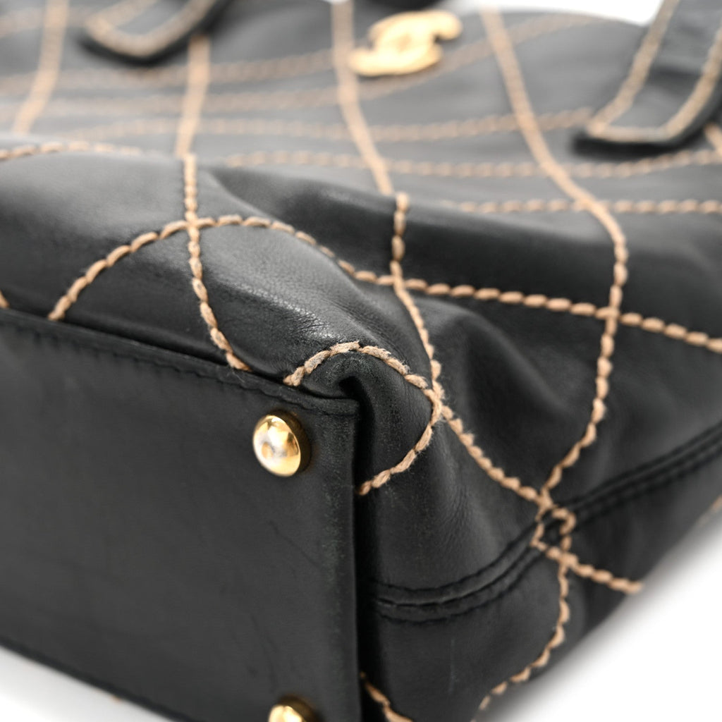 Calfskin Stitch Small Surpique Tote Black