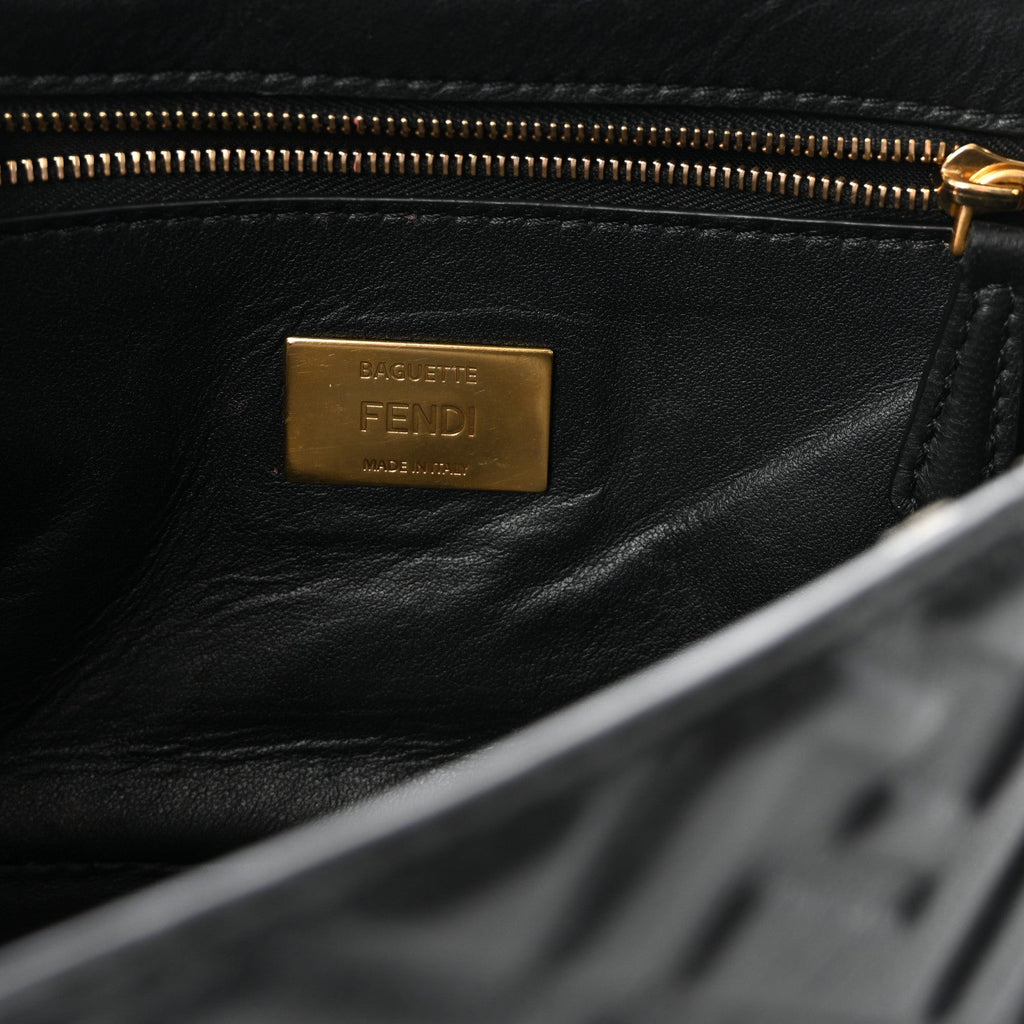 Nappa Small FF Embossed Midi Chain Baguette Black