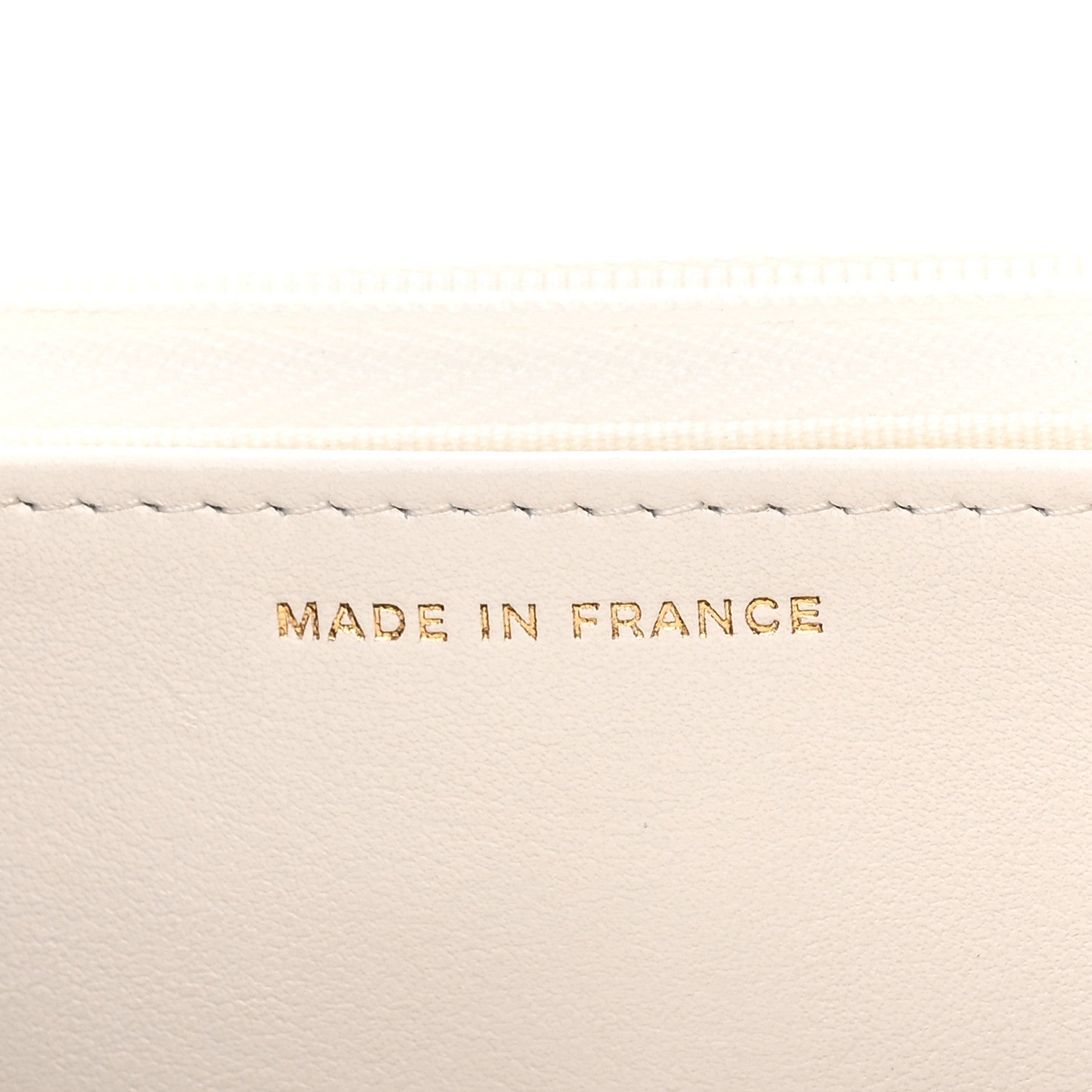 Caviar Quilted Crystal CC Wallet On Chain WOC White