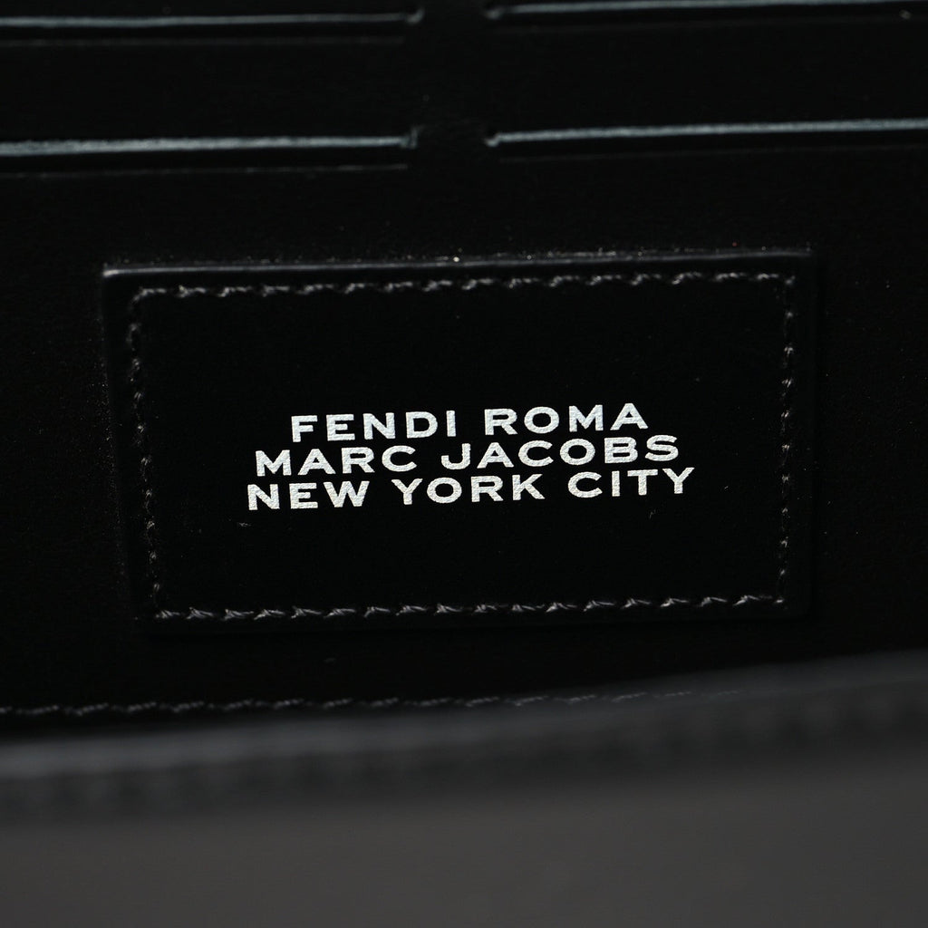 X MARC JACOBS Nappa Logo Baguette Soft Trunk Bag Black