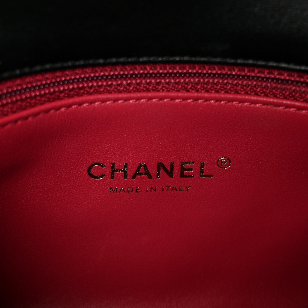 Lambskin Enamel Quilted Pending CC Square Flap Black