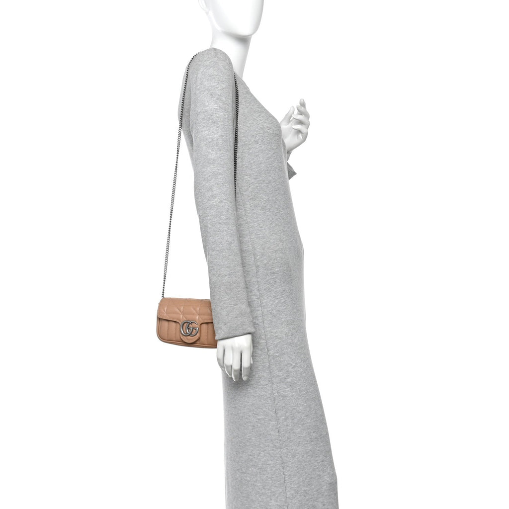 Calfskin Matelasse Aria Super Mini GG Marmont Shoulder Bag Camelia