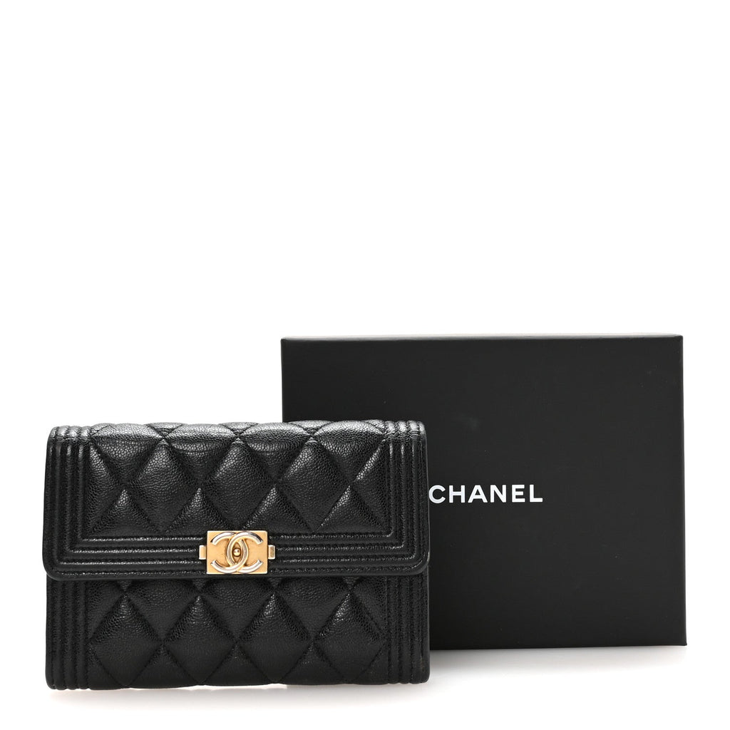 Caviar Quilted Medium Boy Flap Wallet Black