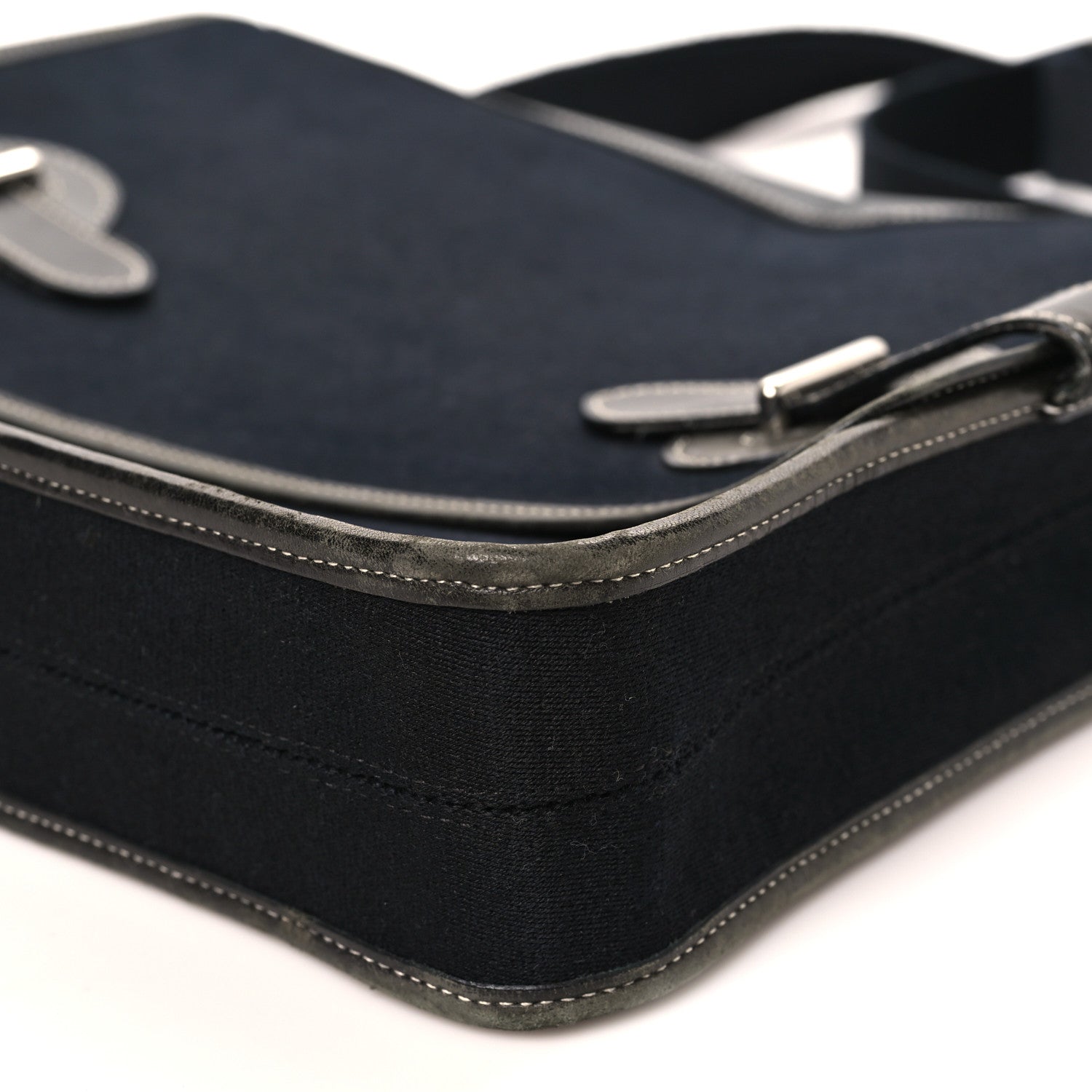 Toile Officier Buenaventura Messenger Bag Black