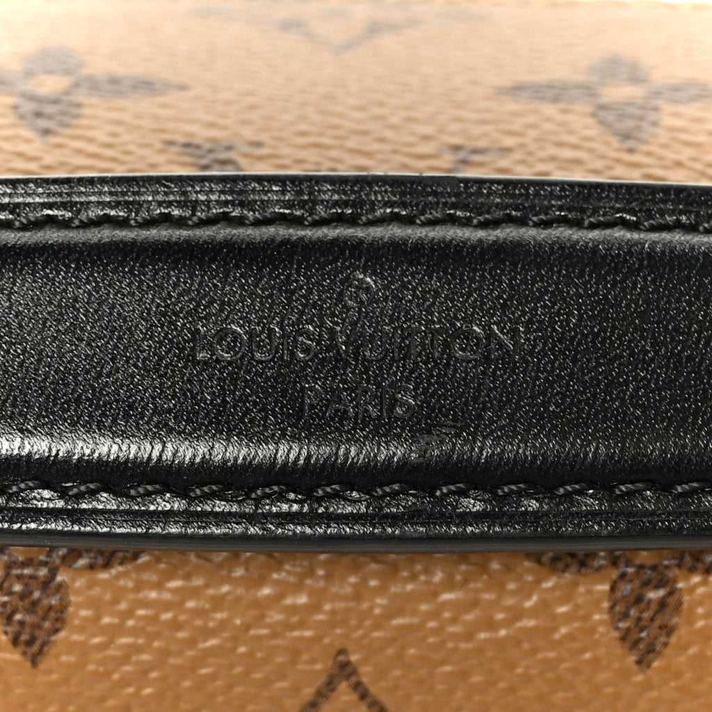 Reverse Monogram Pochette Metis