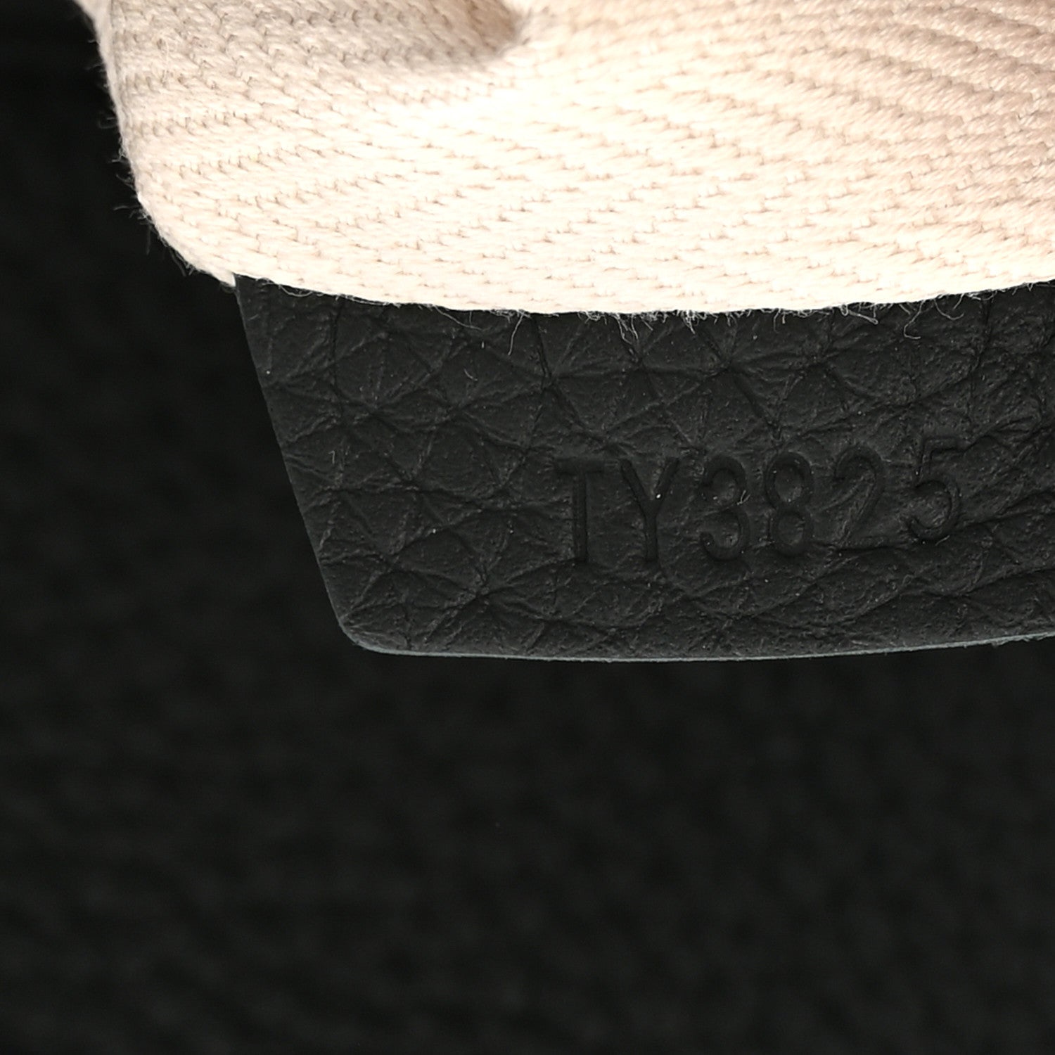 Matte Grained Calfskin Marlo 17 Dark Pine
