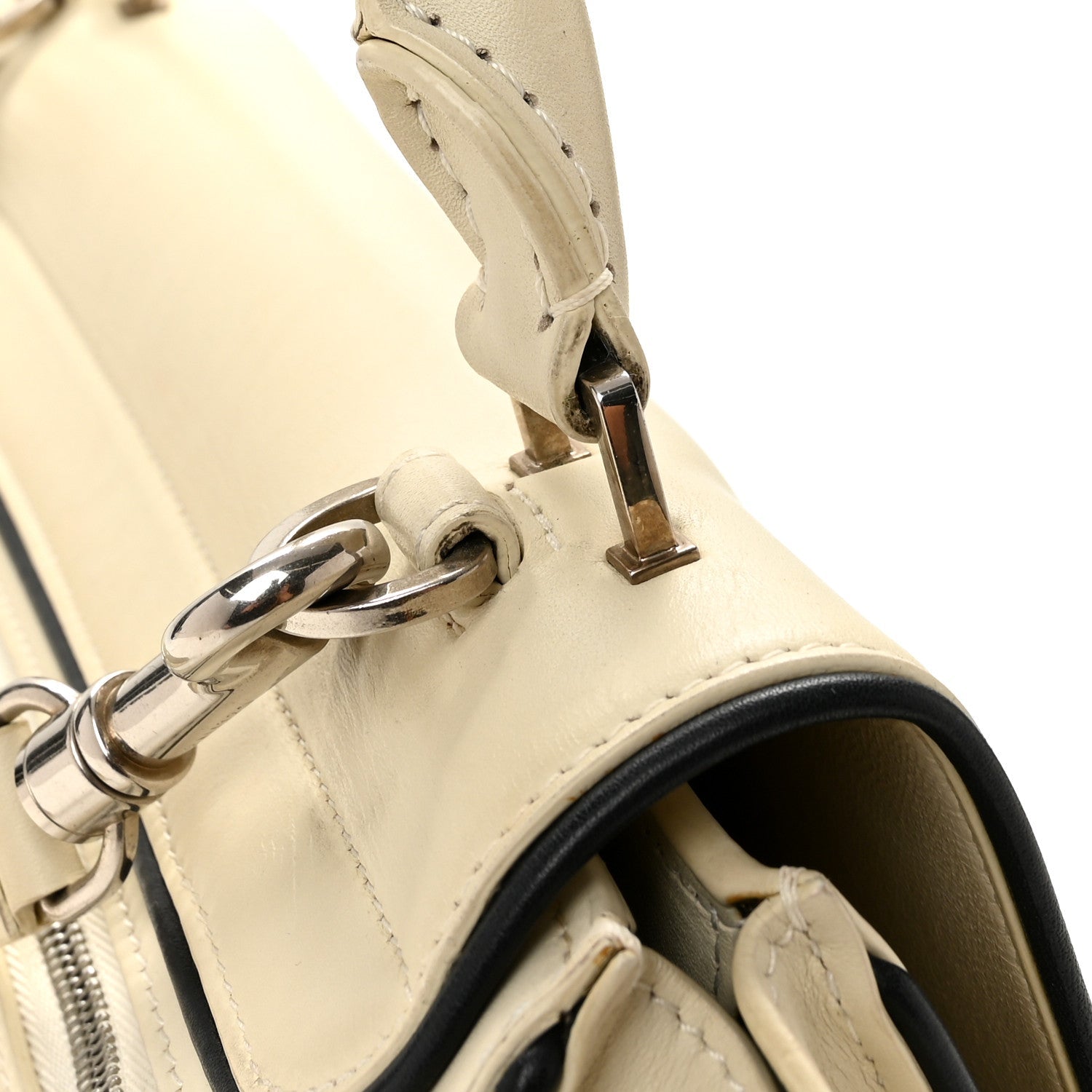 Smooth Calfskin Small Trapeze White Black