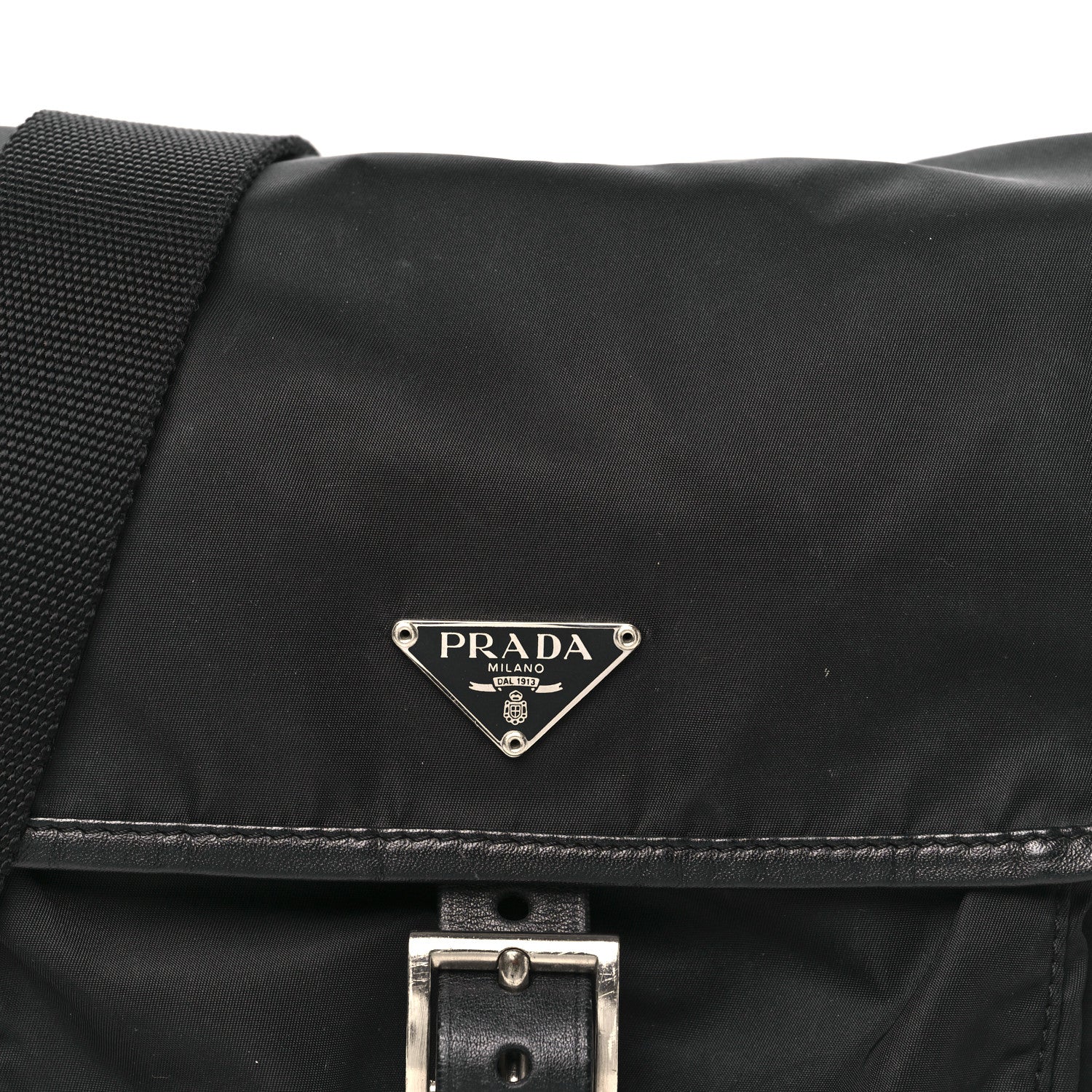 Nylon Vela Messenger Black