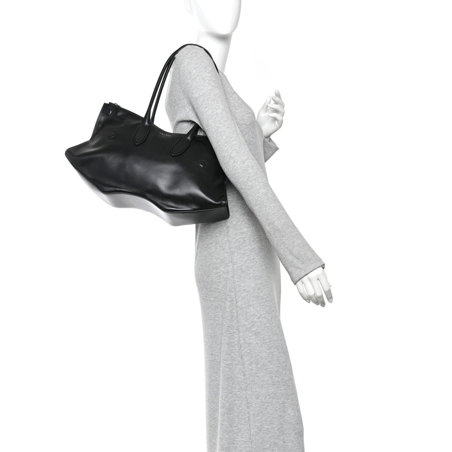 Calfskin The Manta Bag Black