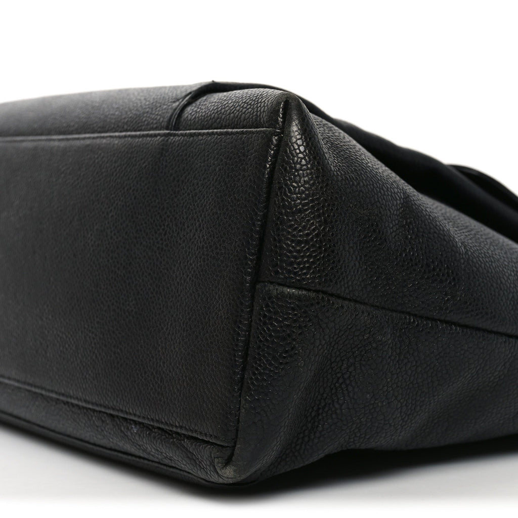 Caviar Flap Shoulder Bag Black