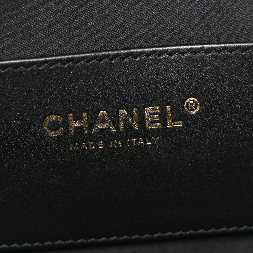 Caviar Quilted Medium Chanel 25 Handbag Black