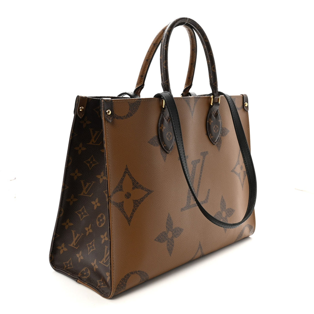 Reverse Monogram Giant Onthego MM