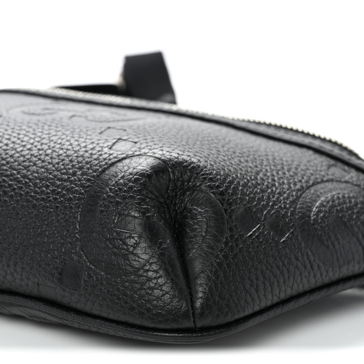 Piuma Calfskin Jumbo GG Embossed Small Belt Bag Black