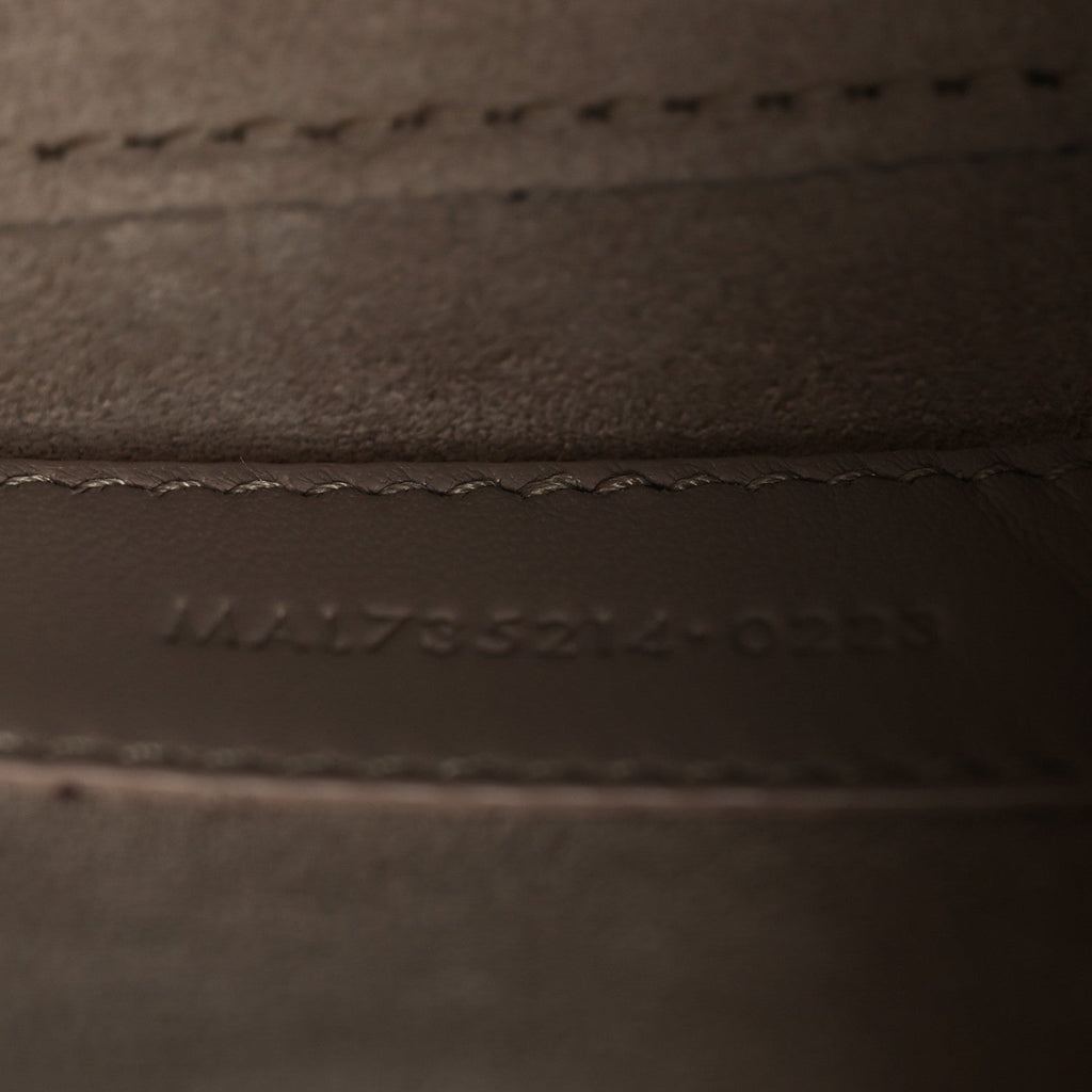 Smooth Calfskin Le 5 A 7 Vertical Hobo Crema Soft