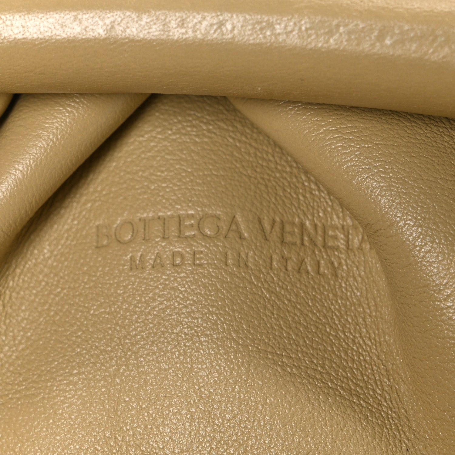 Butter Calfskin The Mini Pouch Tapioca