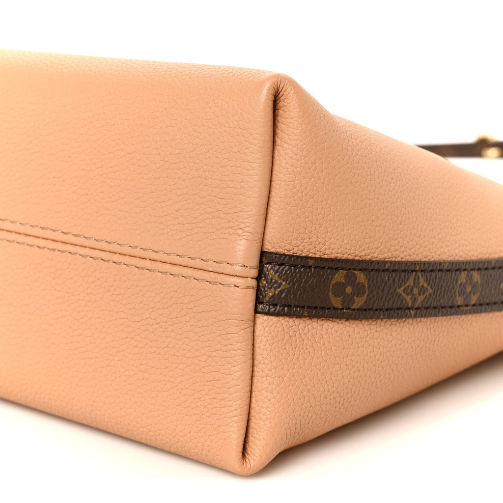 Calfskin Multipass Arizona Beige