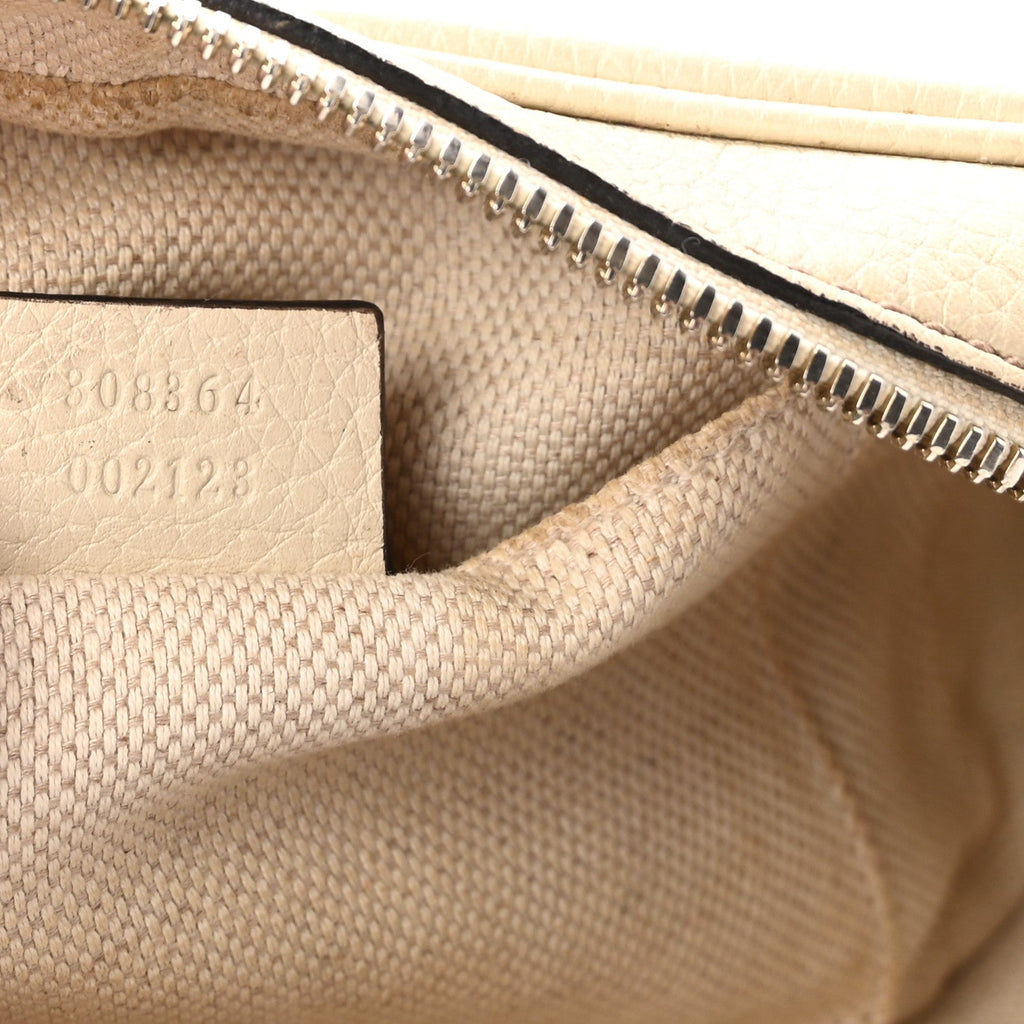 Pebbled Calfskin Small Soho Disco Bag Off White
